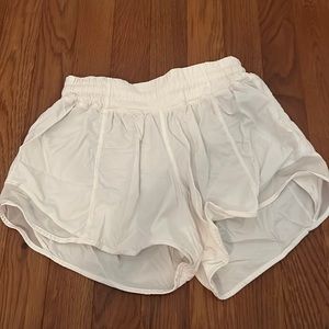 size 4 white lulu lemon shorts